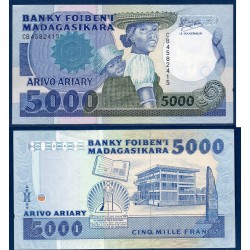 Madagascar P.73a, TTB+ Billet de 5000 Francs - 1000 ariary 1988 Bibliothèque