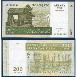 Madagascar Pick N°87a, Billet de banque de 200 Ariary : 1000 Francs 2004